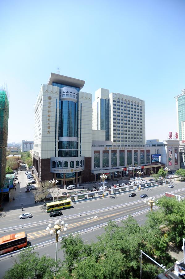 Urumqi Mingyuan New Times Hotel Exterior foto